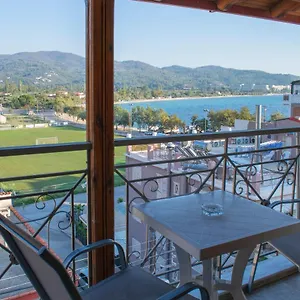 Sofias East Νέος Μαρμαράς