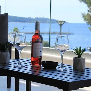 My Place Luxury Neos Marmaras