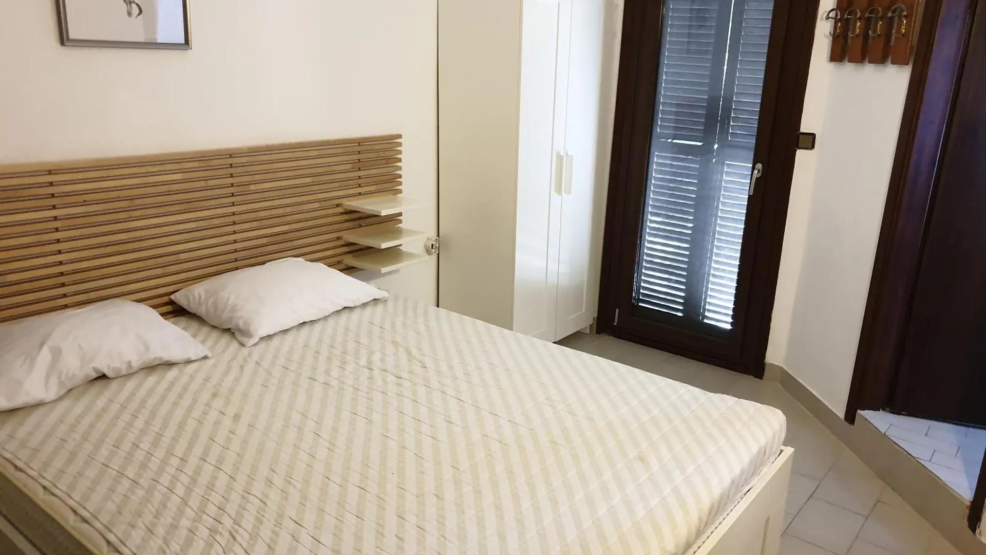 Sunrise Apartments Neos Marmaras